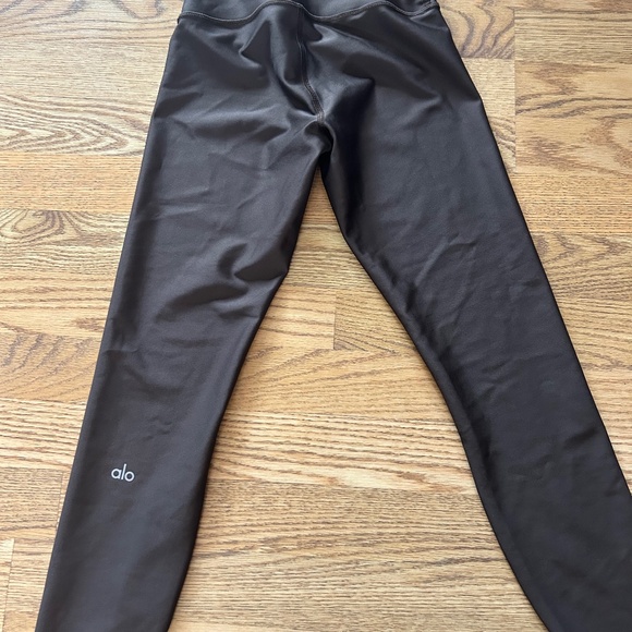 ALO Yoga Pants - Alo Yoga High-Waist Airlift Leggings
